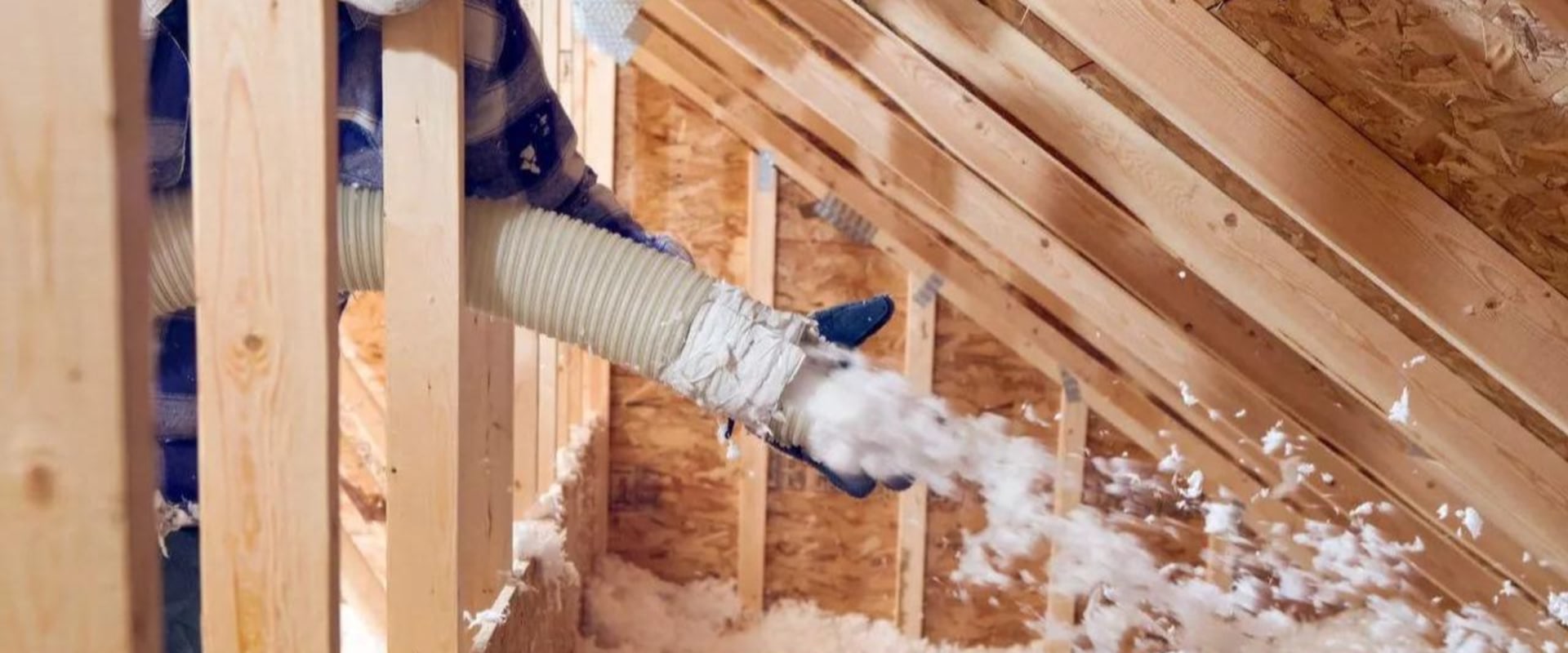What is the Recommended R-Rating for Attic Insulation in Florida?